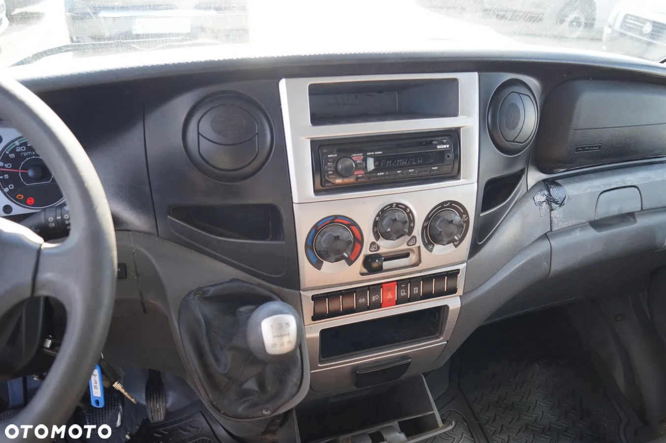 Iveco DAILY - 12