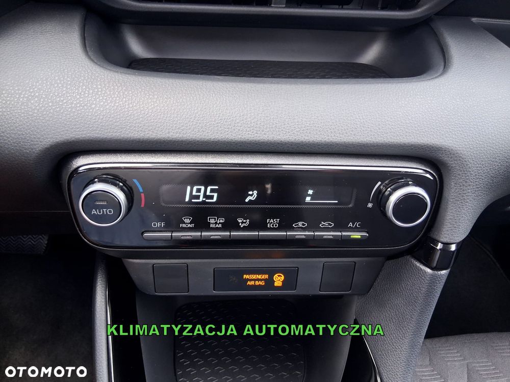 Toyota Yaris Hybrid 1.5 Selection Style - 3