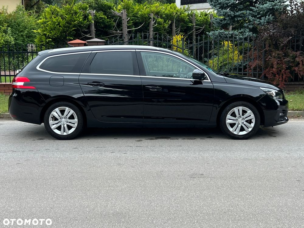 Peugeot 308 SW 1.2 PureTech Business Line S&S - 12