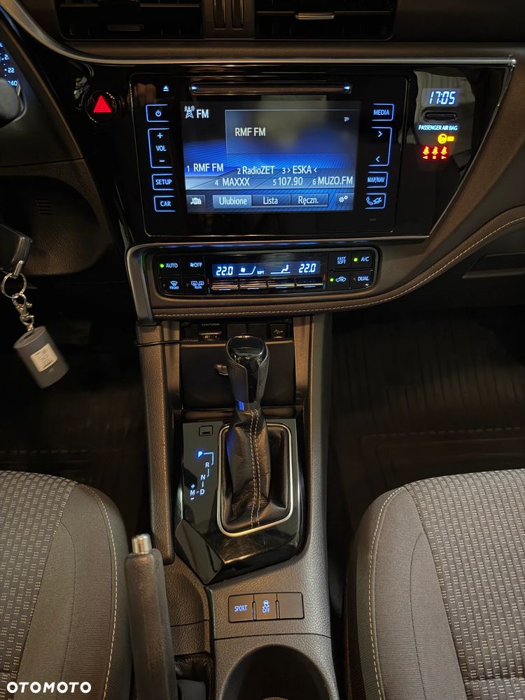 Toyota Corolla - 21