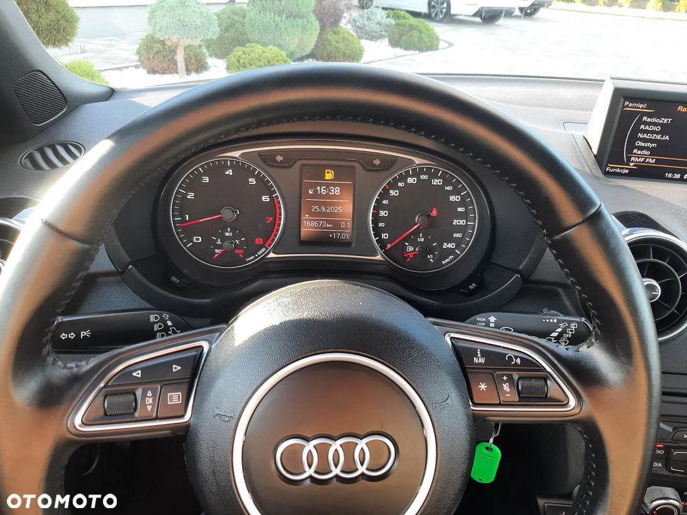 Audi A1 3-drzwiowe 1.2 TFSI S line edition m S line Sportpaket - 10