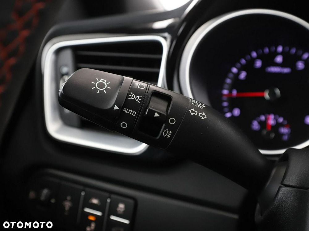 Kia ProCeed 1.6 T-GDI GT DCT - 35