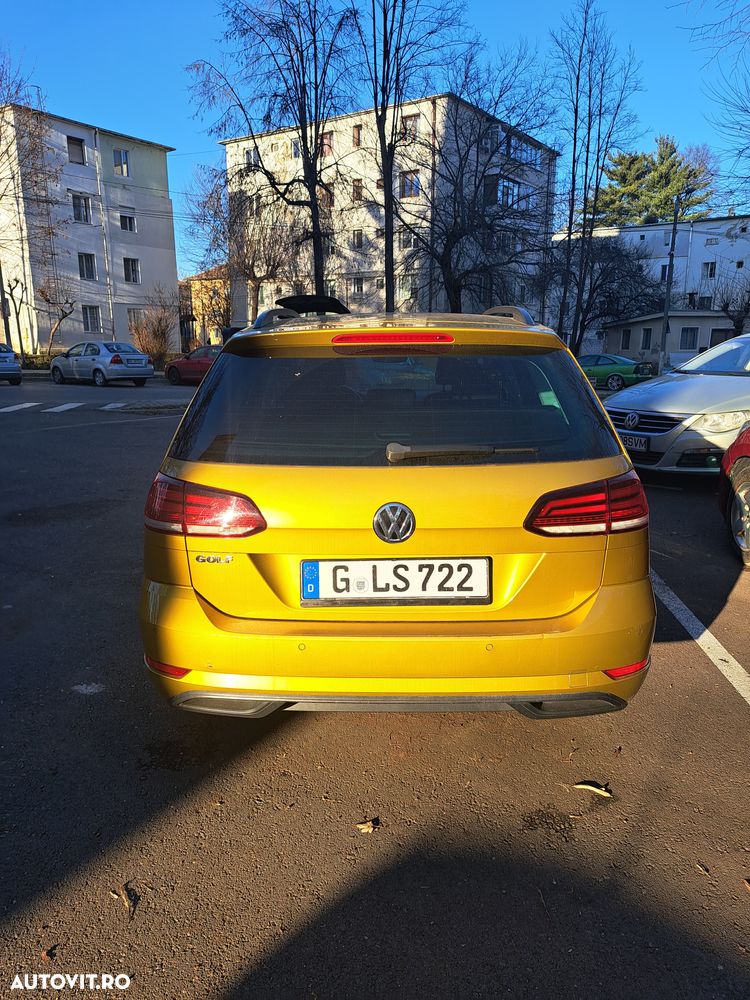 Volkswagen Golf - 12