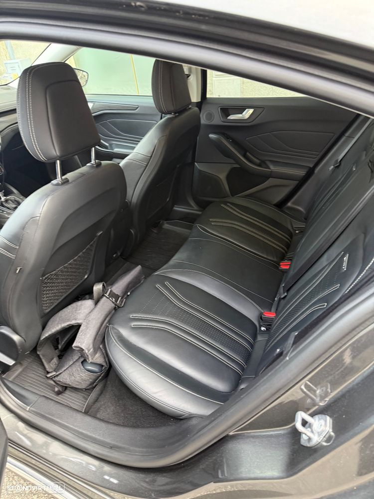 Ford Focus 1.0 EcoBoost Vignale - 14