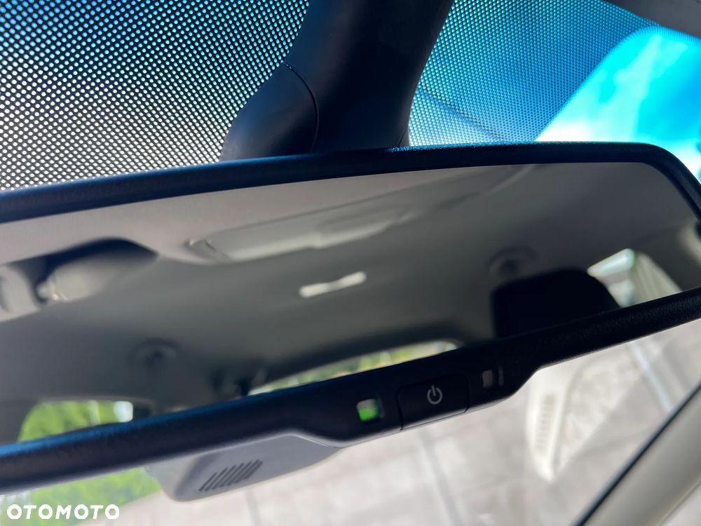 Kia Carens 1.6 GDI Fifa World Cup Edition - 33