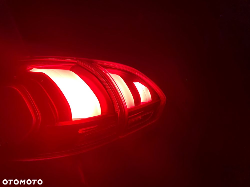 Peugeot 2008 PureTech 110 Stop&Start Allure - 12
