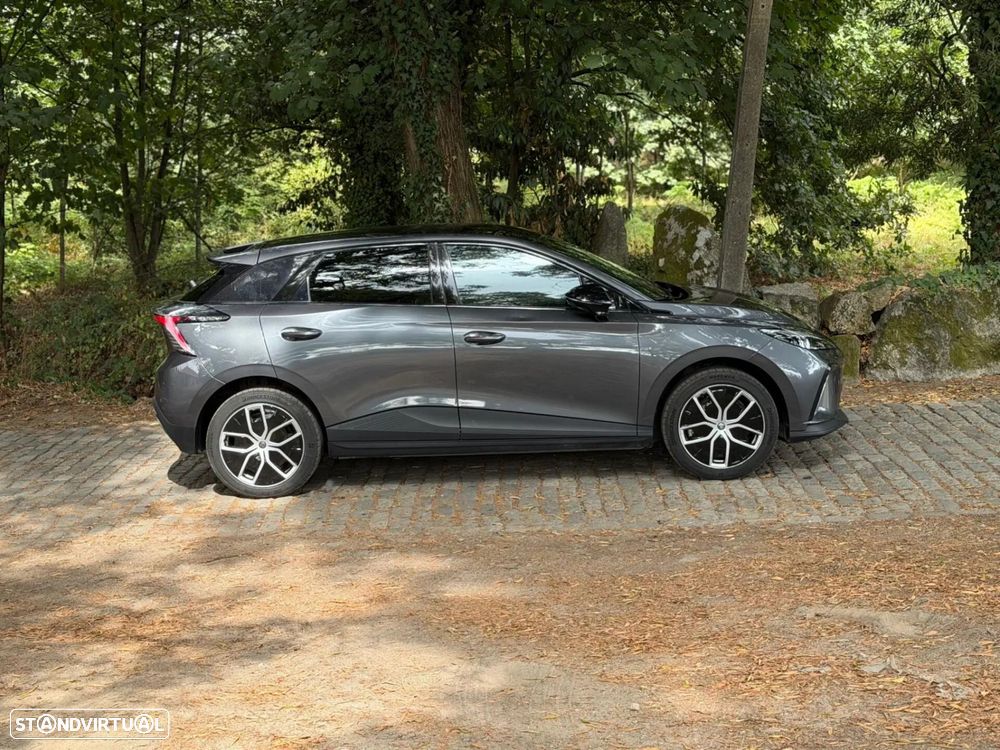 MG MG4 77 kWh Extended Range Luxury - 9