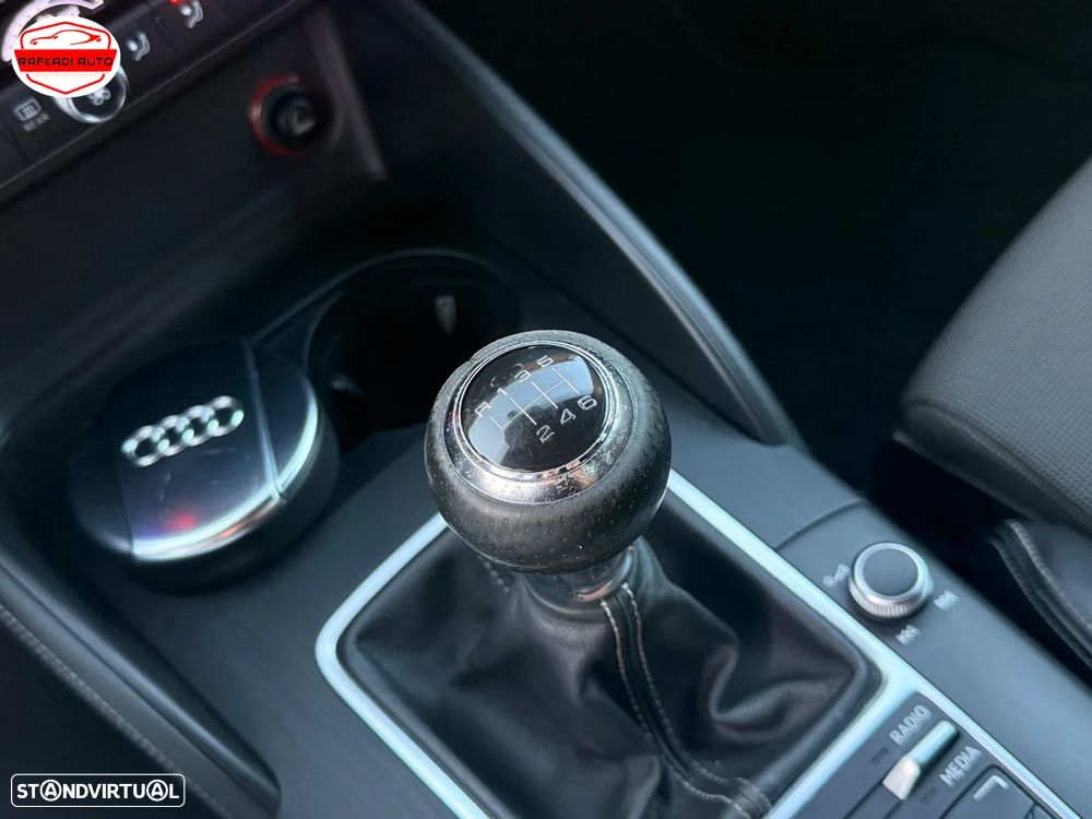 Audi A3 Sportback 1.6 TDI S line Sport Pack - 32