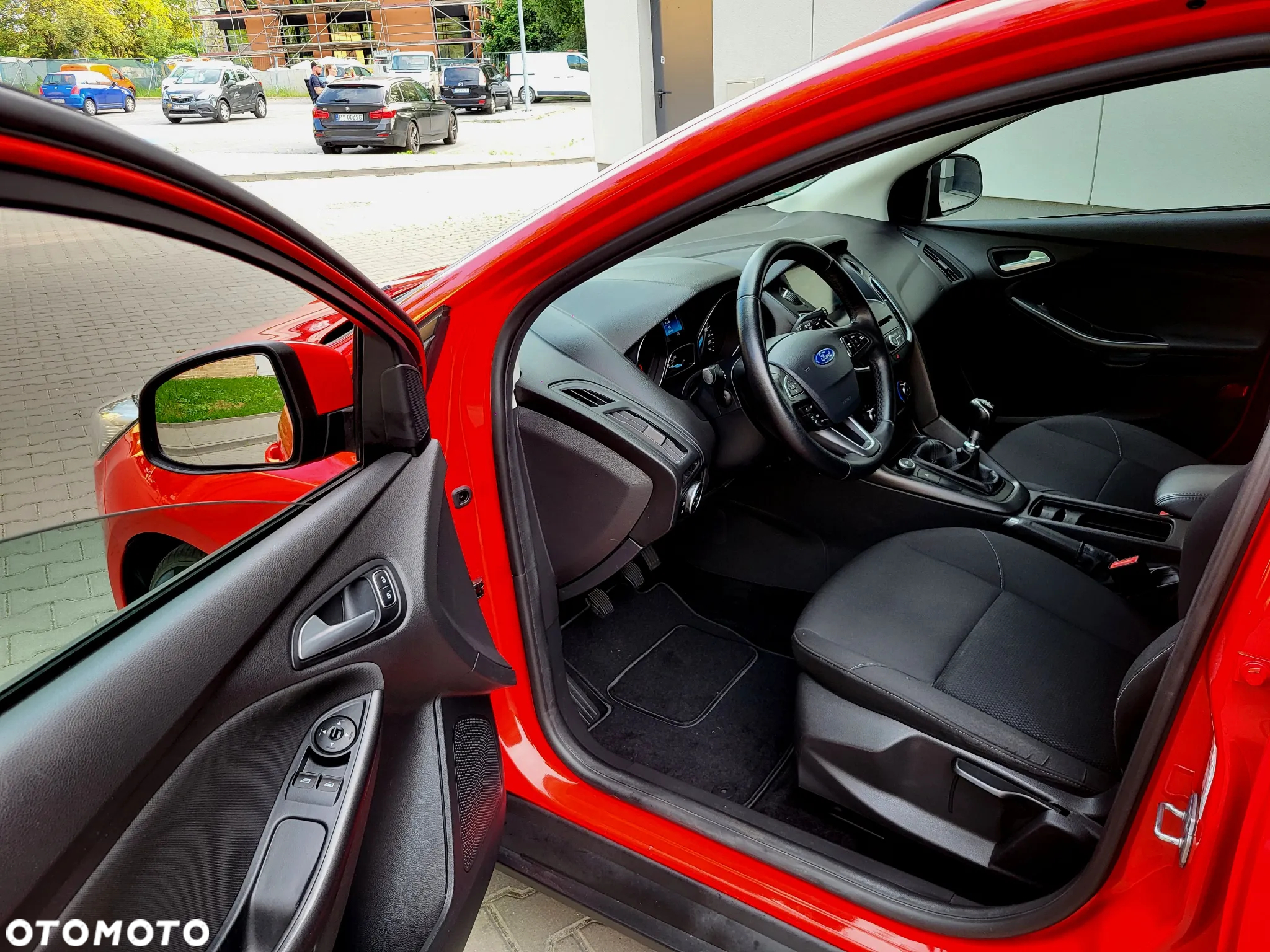 Ford Focus - 25