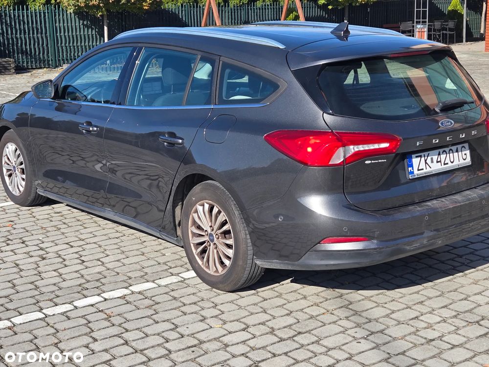 Ford Focus - 11