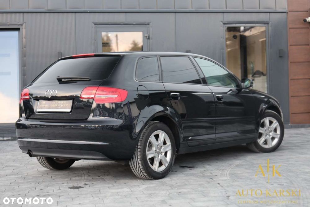 Audi A3 Sportback - 4