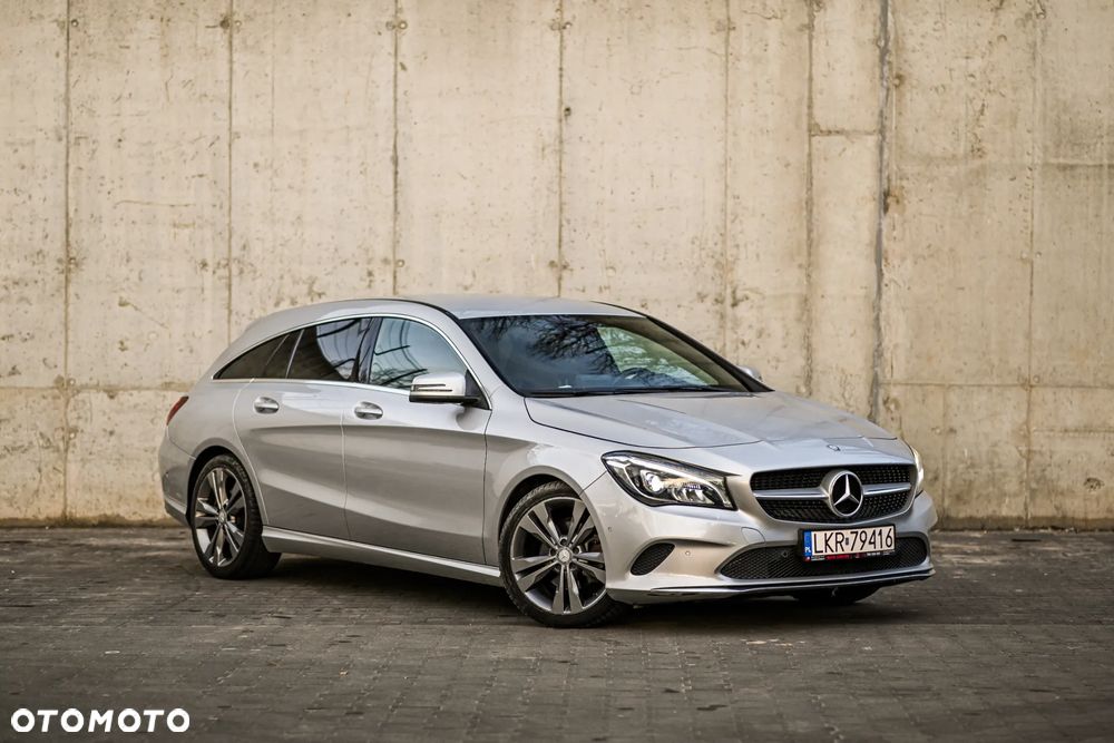 Mercedes-Benz CLA 180 7G-DCT Peak Edition - 3