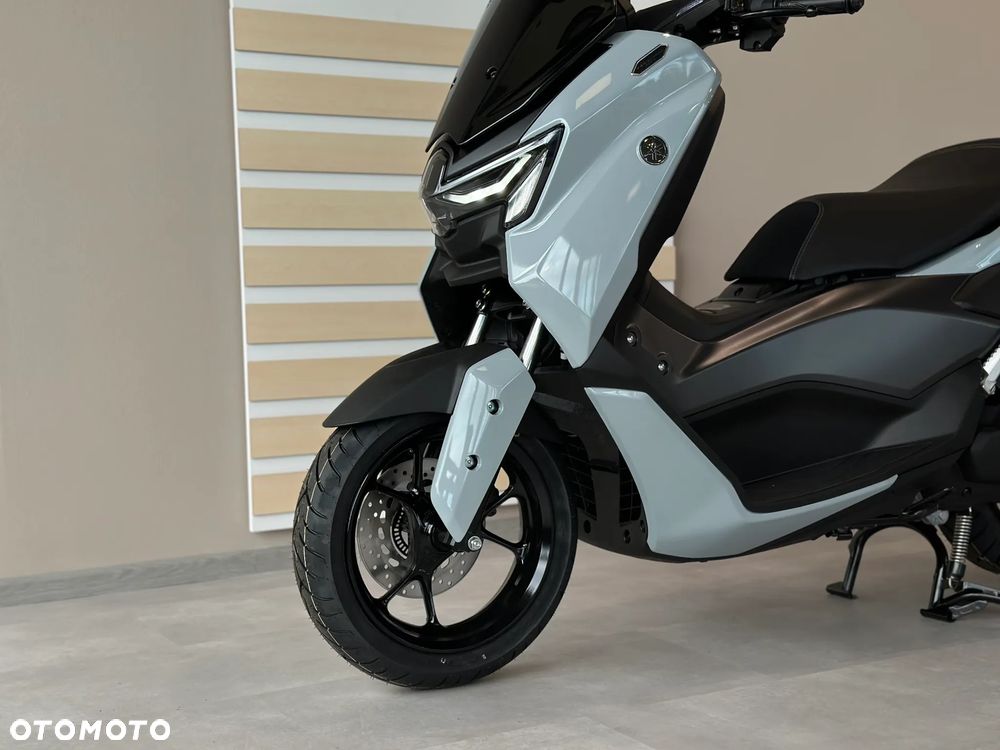 Yamaha NMAX - 3