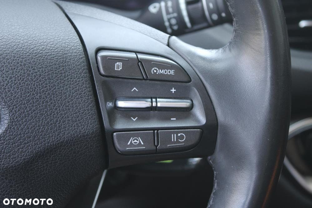 Hyundai i30 - 23
