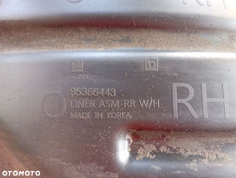 OPEL MOKKA A I 1 NADKOLE PRAWE TYŁ TYLNE 95366488 95366443 - 4