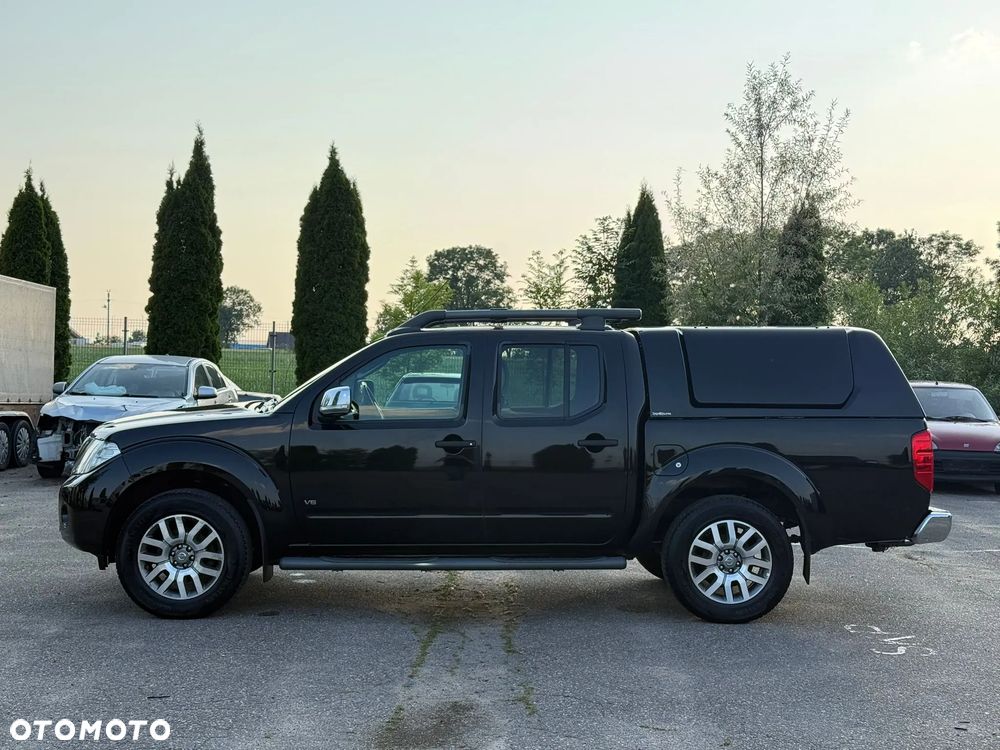 Nissan Navara 3.0 D V6 Platinum Long EU5 - 7