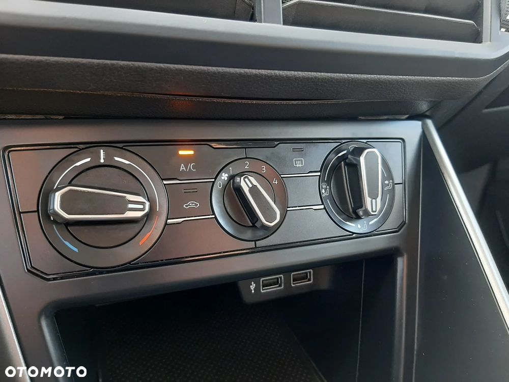 Volkswagen Polo 1.6 TDI SCR UNITED - 24
