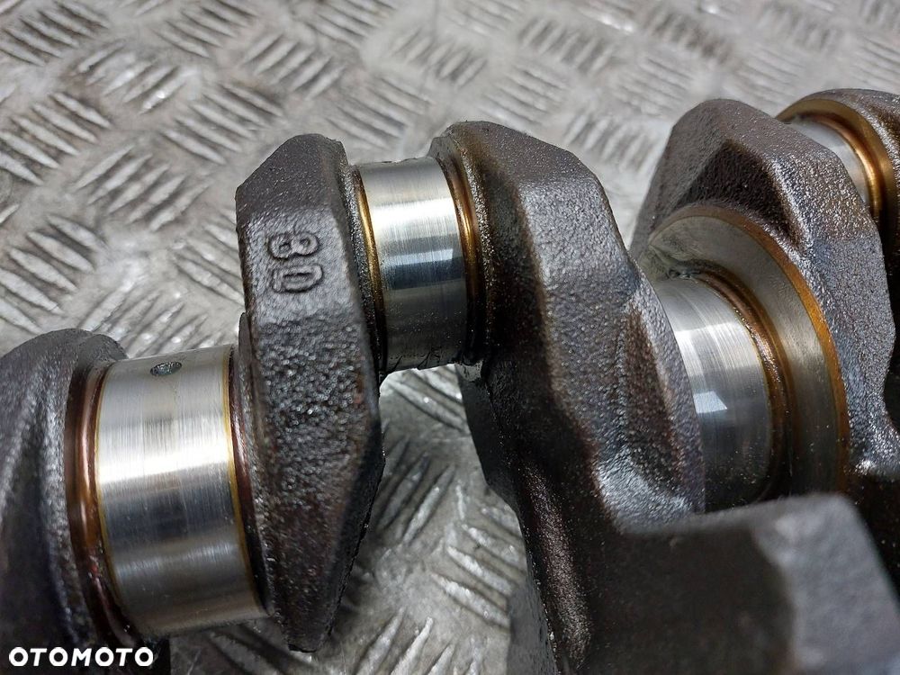 WAŁ KORBOWY FORD MONDEO MK3 1.8 16V CGBA LUB CGBB - 3