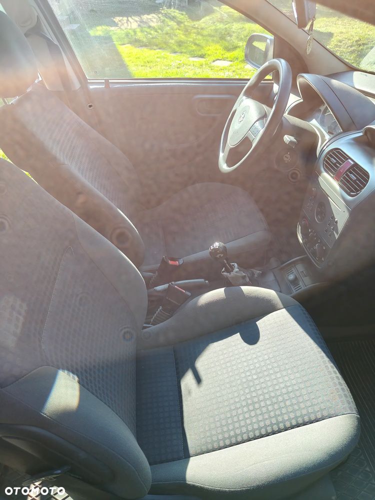 Opel Corsa - 14