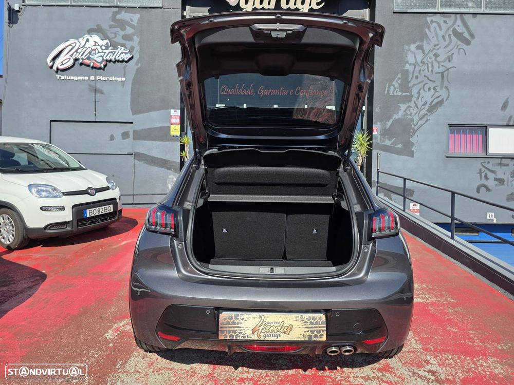 Peugeot 208 1.2 PureTech GT EAT8 - 17