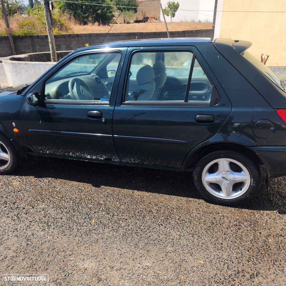 Ford Fiesta - 8
