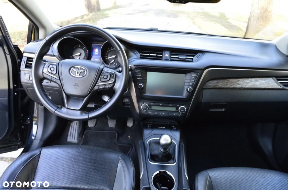 Toyota Avensis 2.0 D-4D Prestige - 5