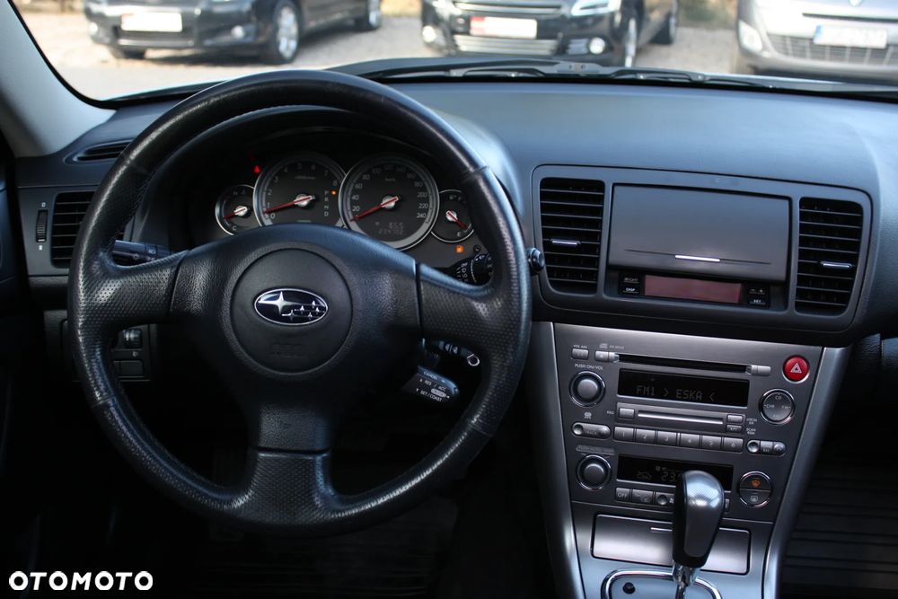 Subaru Legacy 2.5i AT - 11