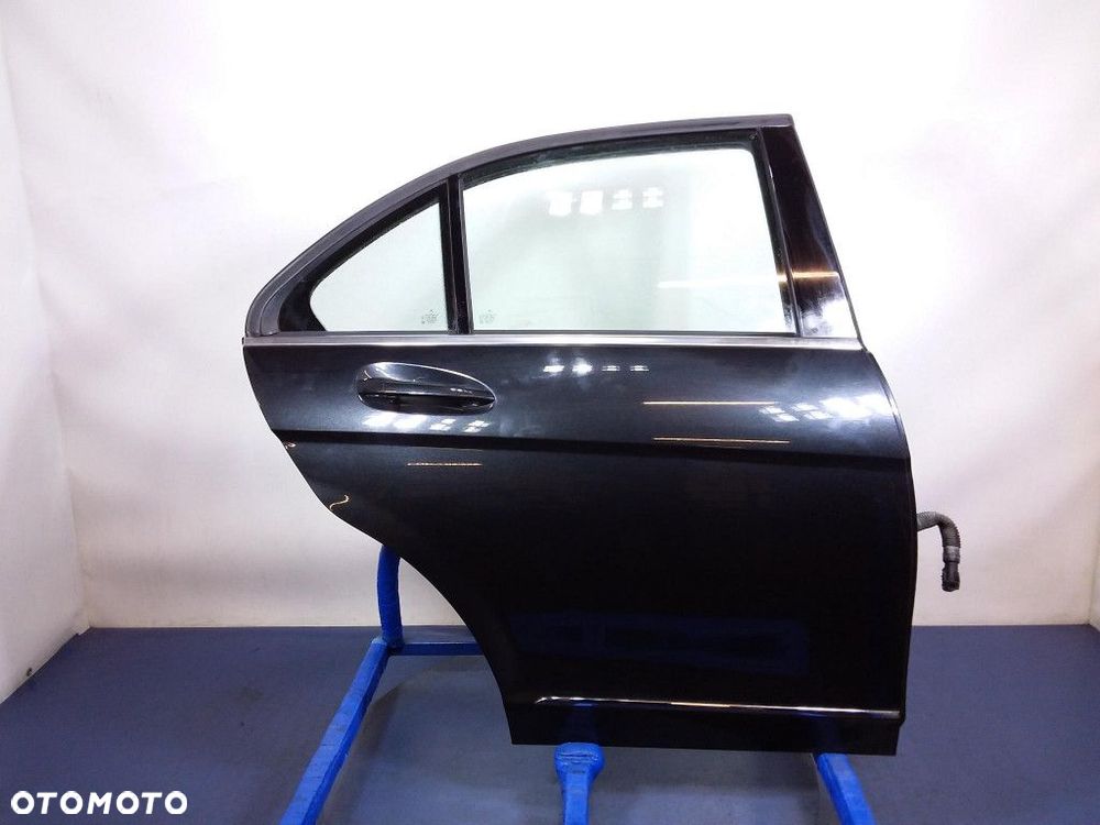 MERCEDES C W204 LIFT SEDAN DRZWI TYŁ PRAWE 183 - 1