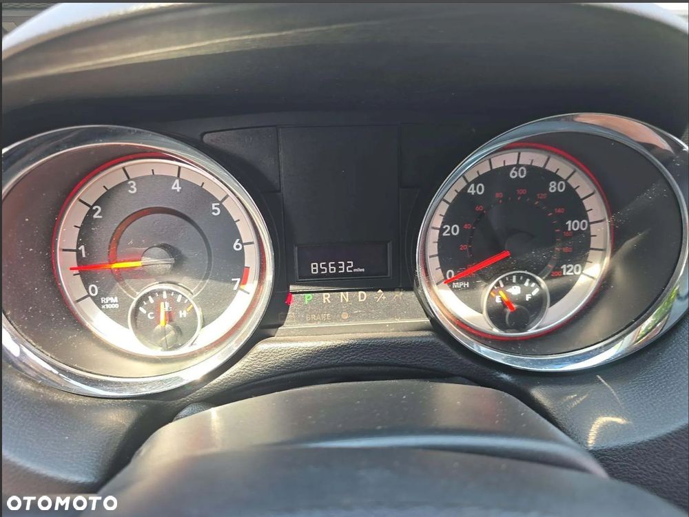 Dodge Grand Caravan 3.6 R/T - 8