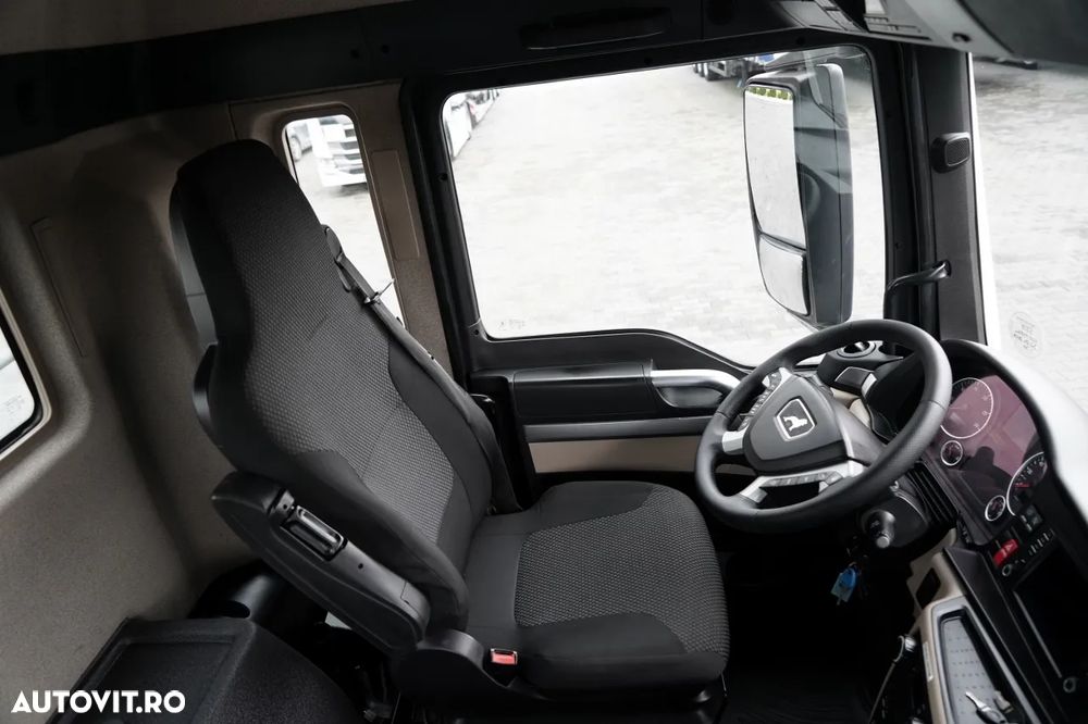 MAN TGS 35.420 / 8x4 / BASCULĂ CU DOUĂ LATE / HIDRODECKER / BORDMATIC + HDS HIAB 148 B-3 / Rază de acțiune 10 m / / GRAPPLE / NAVI - 27