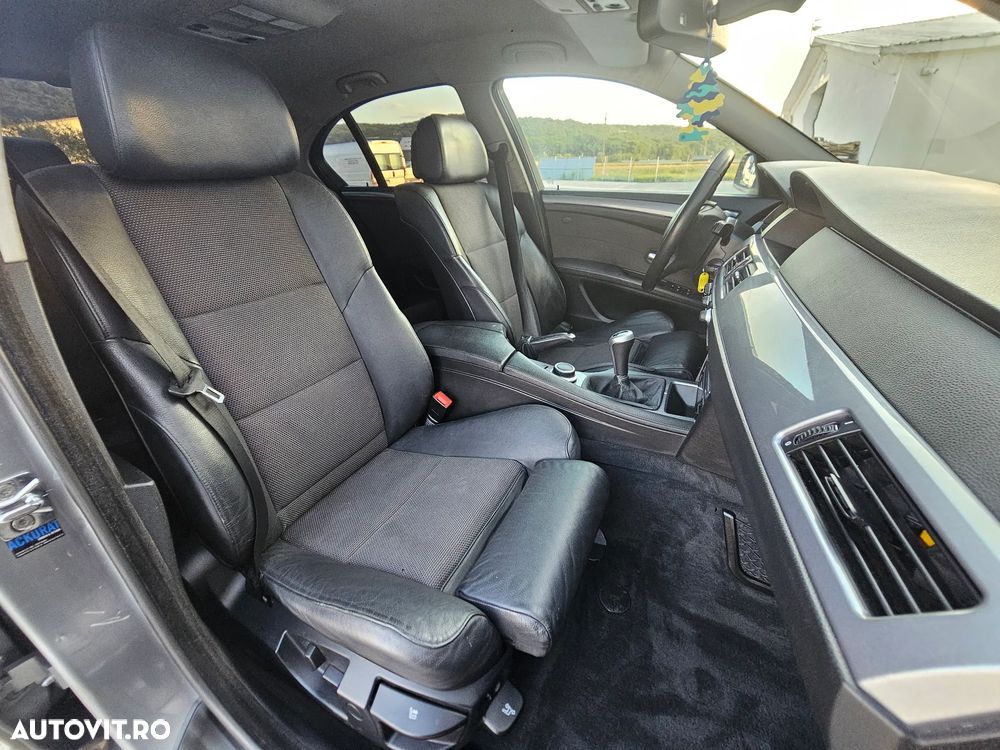 BMW Seria 5 525d Edition Exclusive - 25