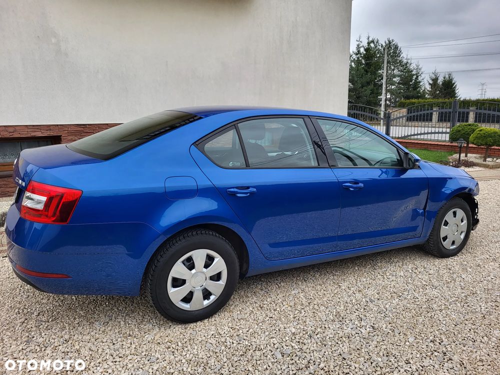 Skoda Octavia 1.6 TDI SCR Active - 10