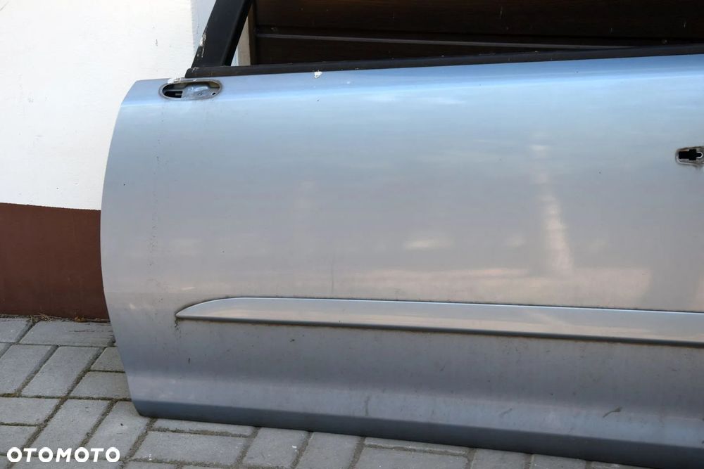 Opel Corsa D Drzwi lewe 3D Z21C Ładne, bez korozji, bez malowania - 2