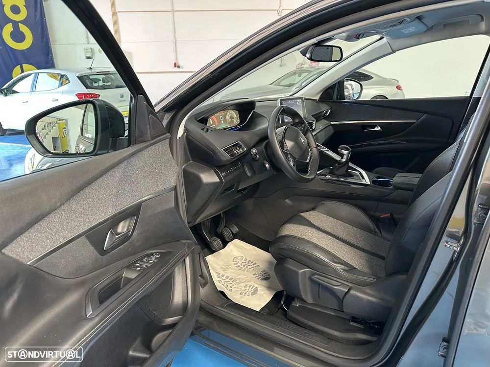 Peugeot 3008 - 13