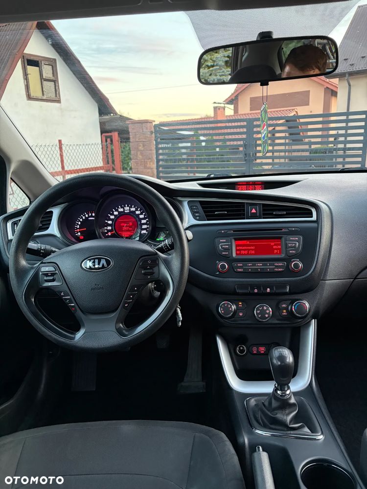 Kia Ceed 1.4 S - 11