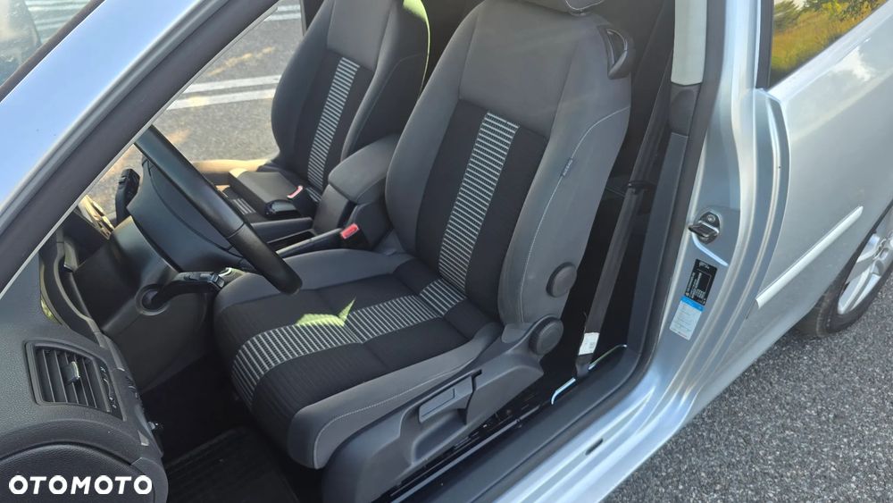 Volkswagen Golf 1.4 Entry - 32