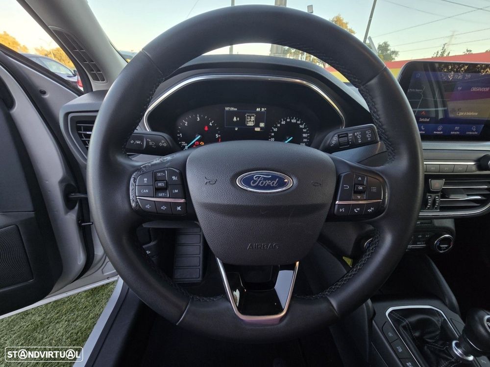 Ford Focus SW 1.5 TDCi EcoBlue Active - 19