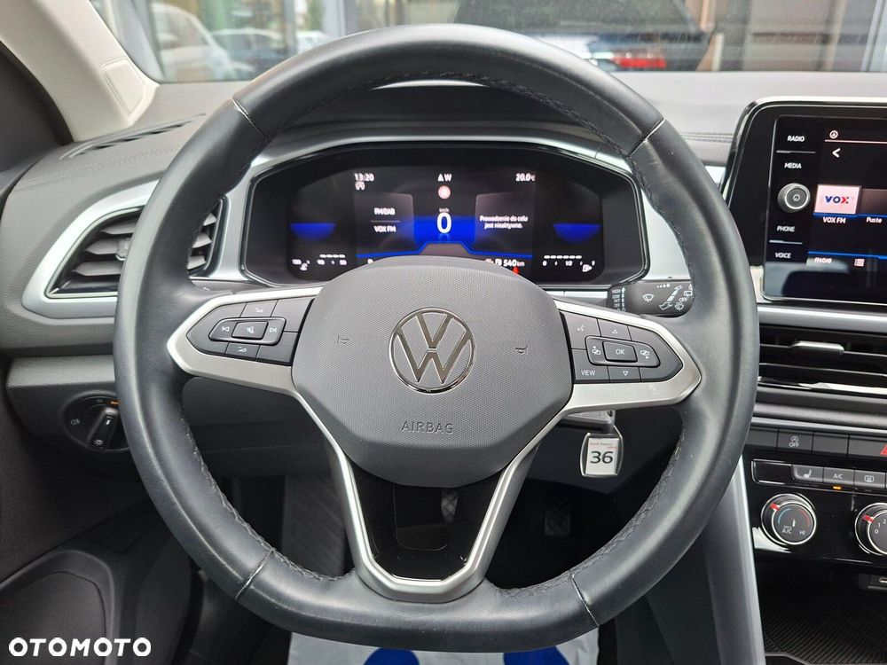 Volkswagen T-Roc - 18