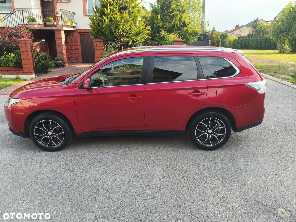 Mitsubishi Outlander 2.0 2WD CVT Diamant Edition - 25