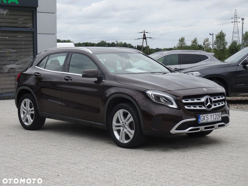 Mercedes-Benz GLA 200 d 4Matic 7G-DCT UrbanStyle Edition - 2