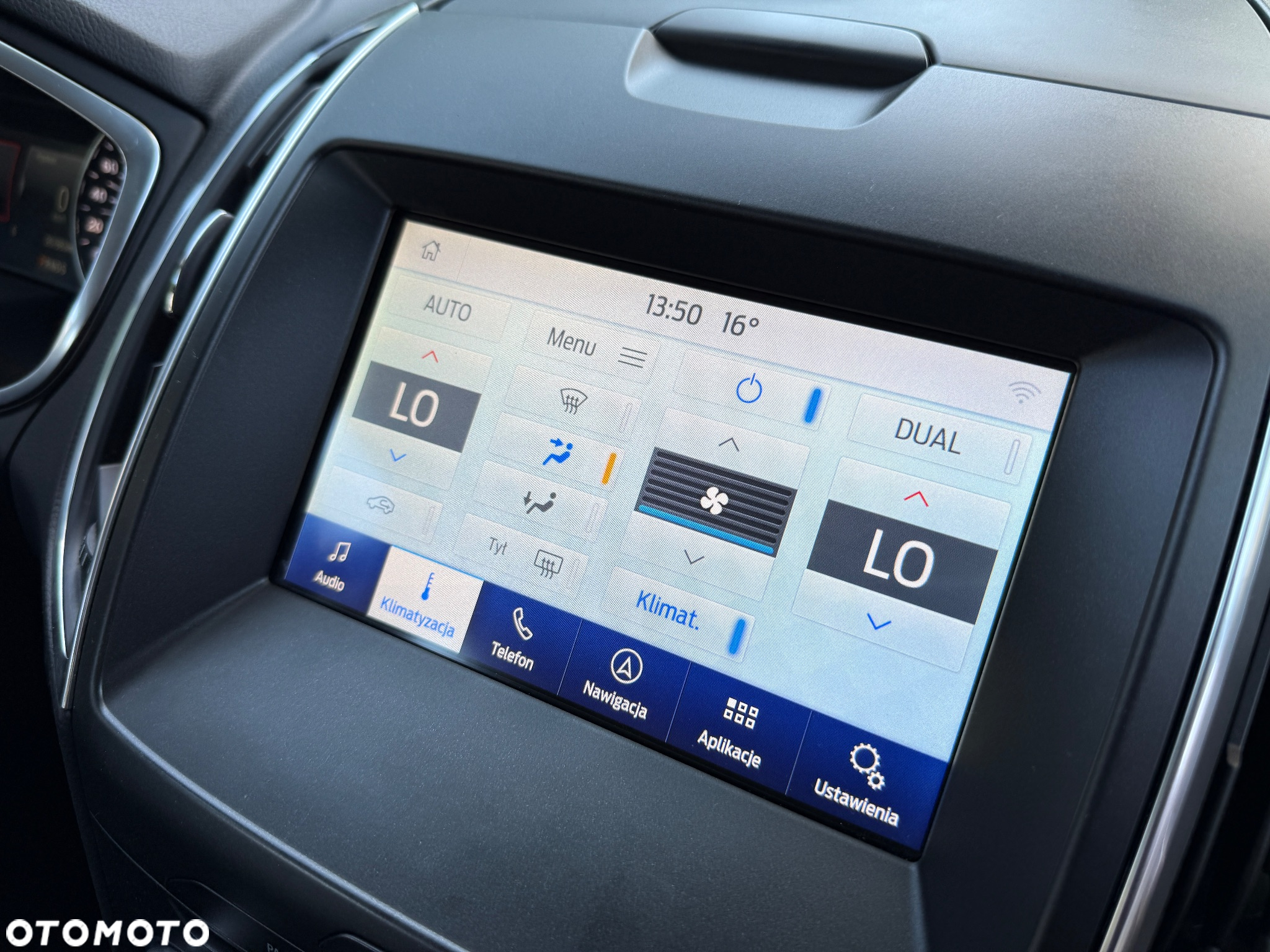 Ford S-Max 2.0 EcoBlue Titanium - 28