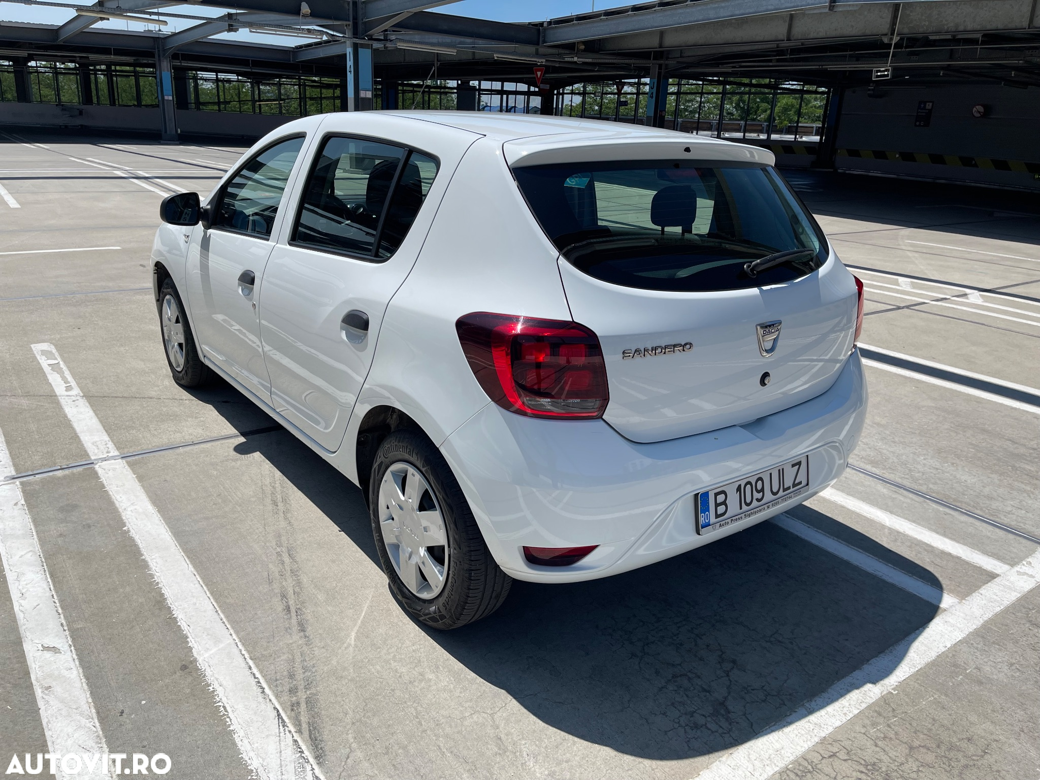 Dacia Sandero - 8