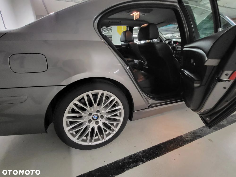 BMW Seria 7 730d - 8