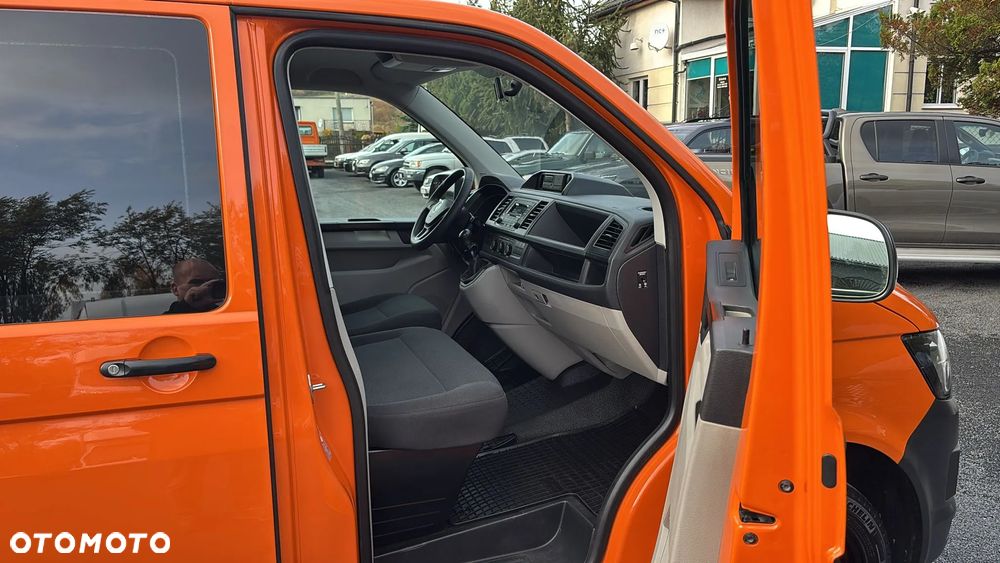 Volkswagen Transporter - 18