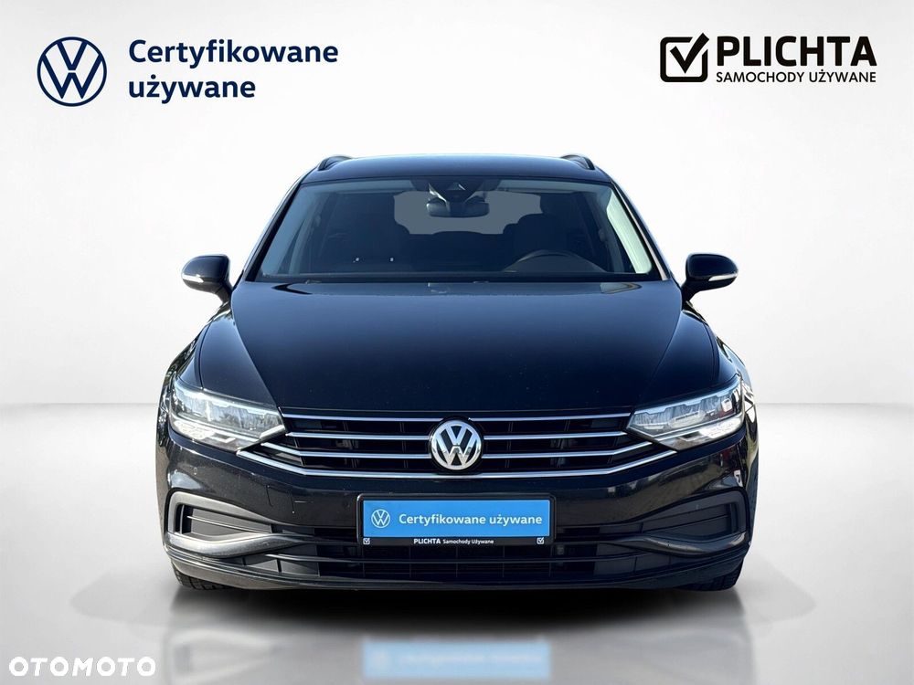 Volkswagen Passat - 9