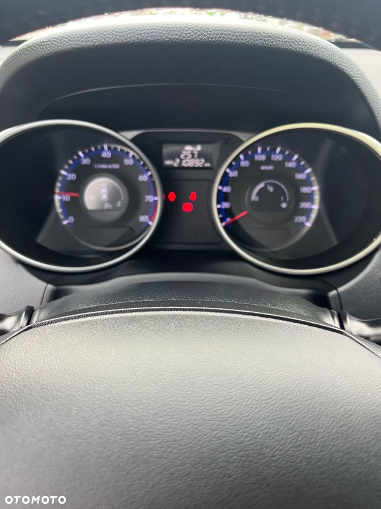 Hyundai ix35 blue 1.6 2WD Finale Gold - 19