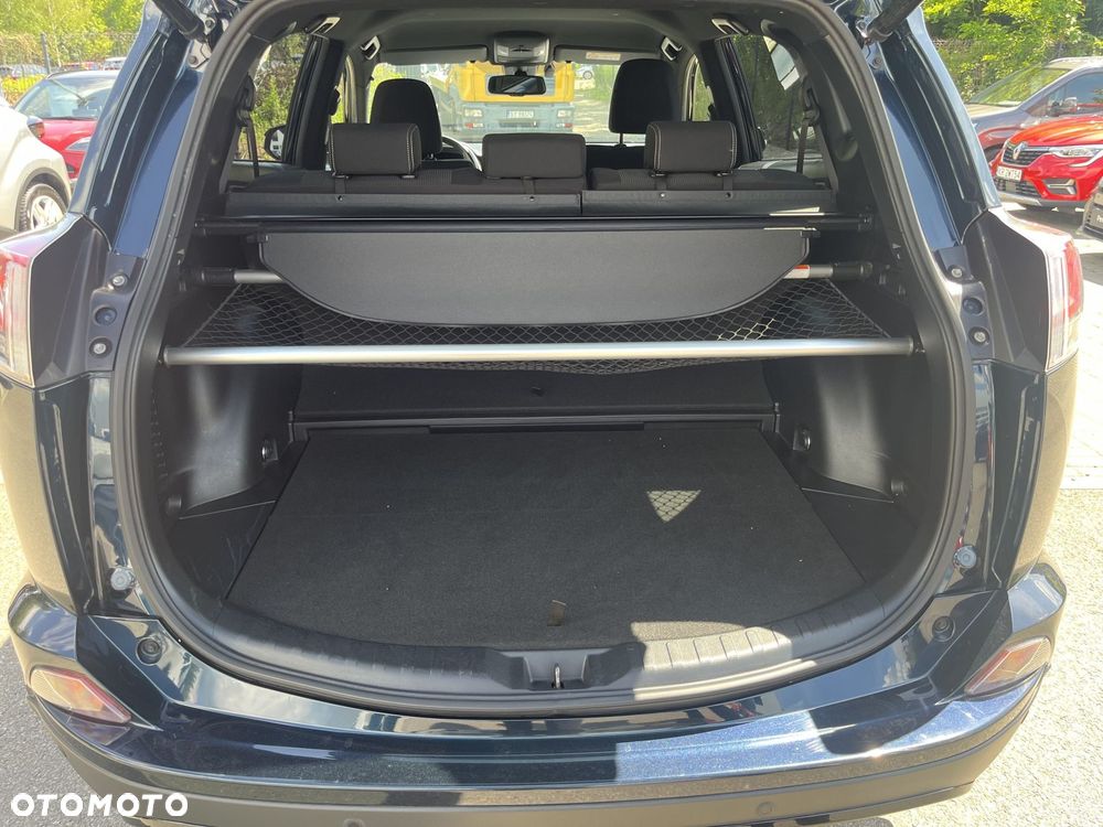 Toyota RAV4 Hybrid Premium 4x4 - 18