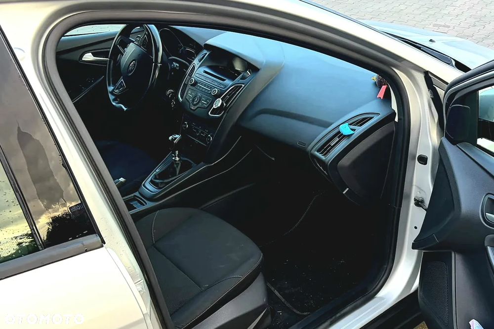 Ford Focus - 10