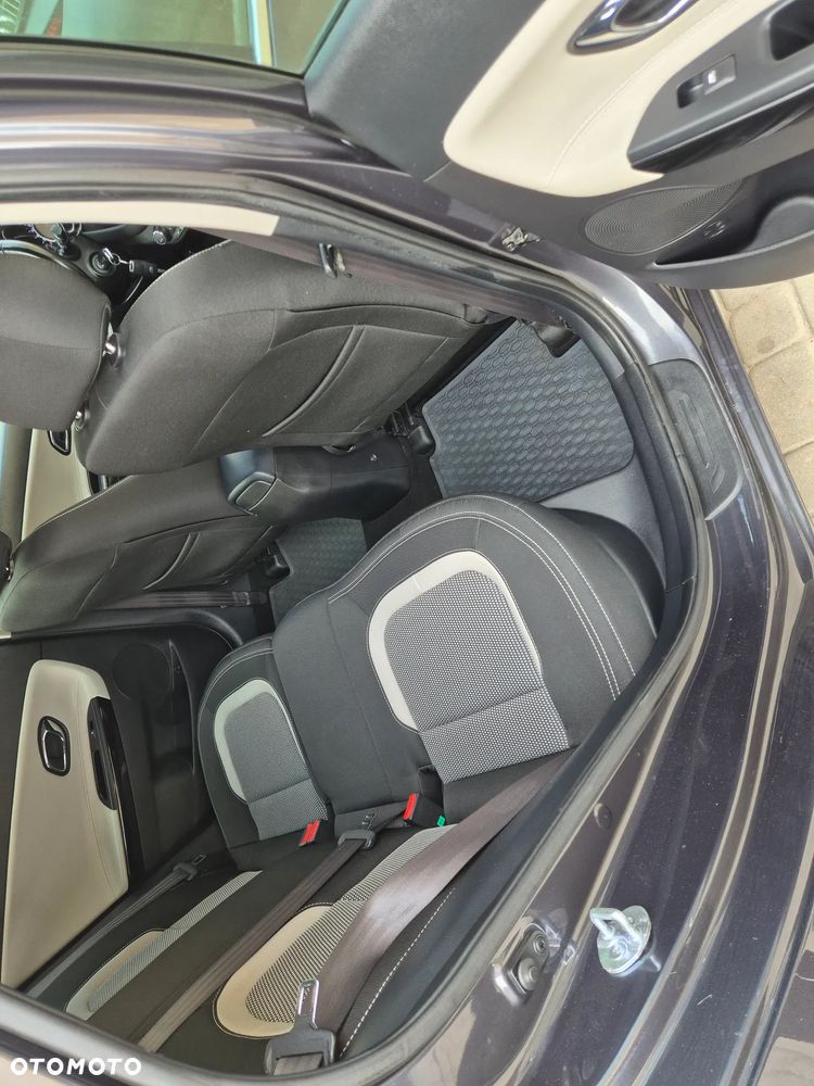Kia Ceed 1.6 CRDi 128 Platinum Edition - 18