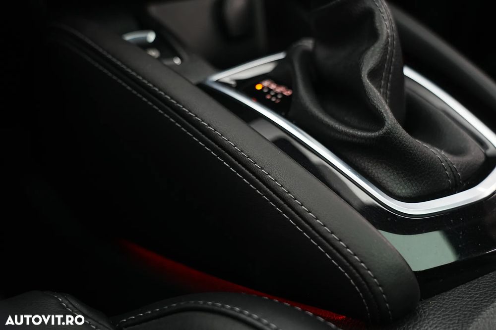 Nissan Qashqai 1.2 DIG-T Start/Stop X-TRONIC Tekna - 36